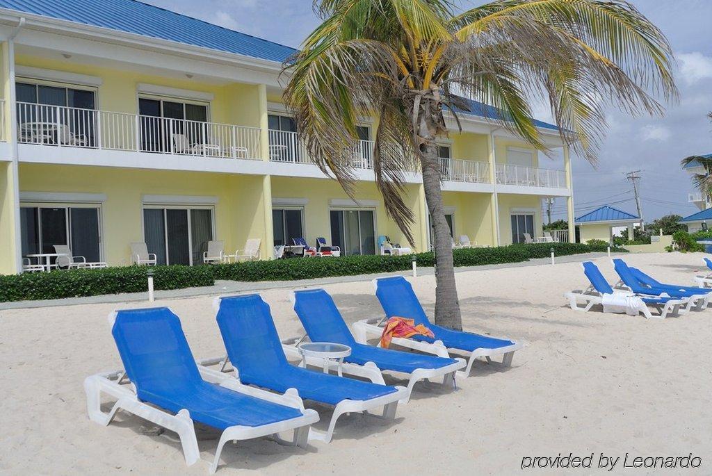 Castaways Cayman Beach Resort North Side Exterior photo